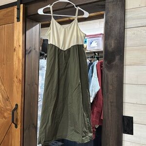 Spaghetti strap two toned midi dress